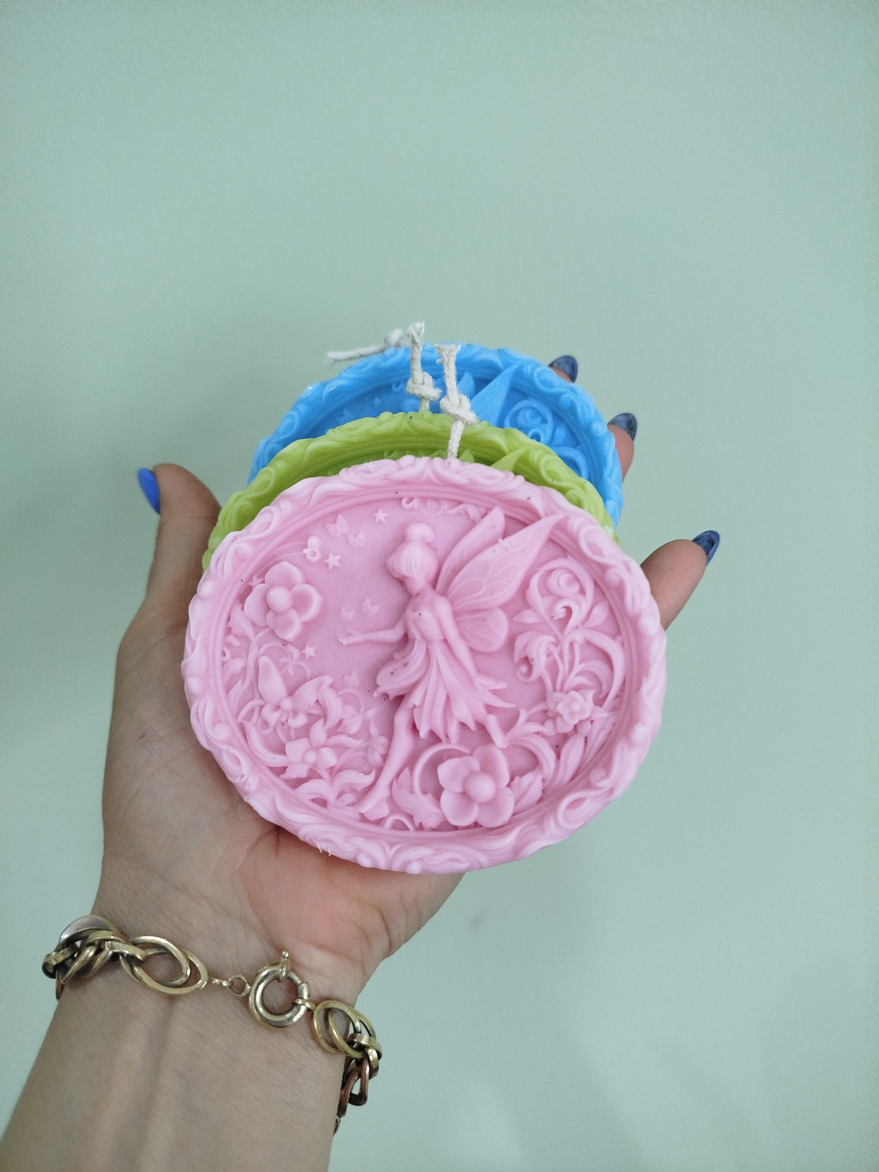 شمع بیضی دختر پروانه